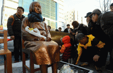 פסל של שפחת מין קוריאנית מעורר מחלוקת דיפלומטית בין טוקיו לסיאול
